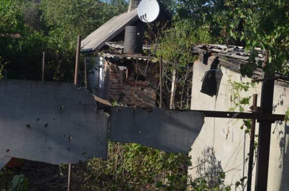 «Скоро пять часов, начнут стрелять» — репортаж из прифронтового поселка Трудовские (ФОТОЛЕНТА) | Русская весна