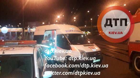 На Московской площади в Киеве уличный ларек победил «героев АТО», отправив их в больницу (ФОТО) | Русская весна