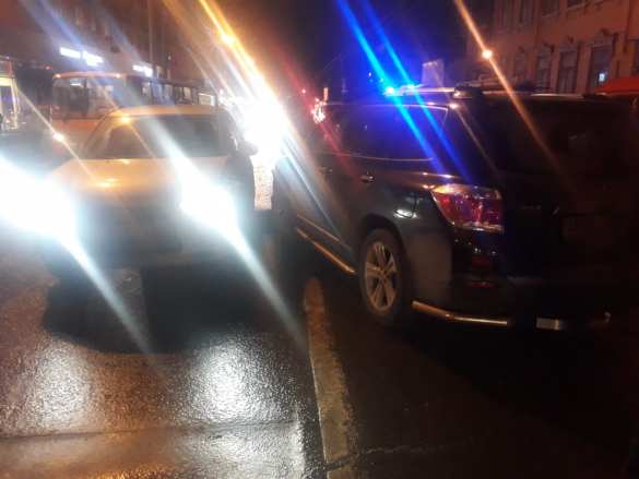 Кровавое ДТП в Нижнем Новгороде: автомобиль врезался в группу школьников (ФОТО, ВИДЕО) | Русская весна