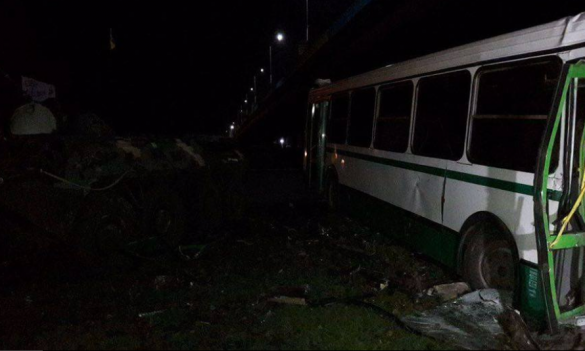 Знаки: переданный Порошенко БТР в первый же день попал в смертельное ДТП (ФОТО) | Русская весна