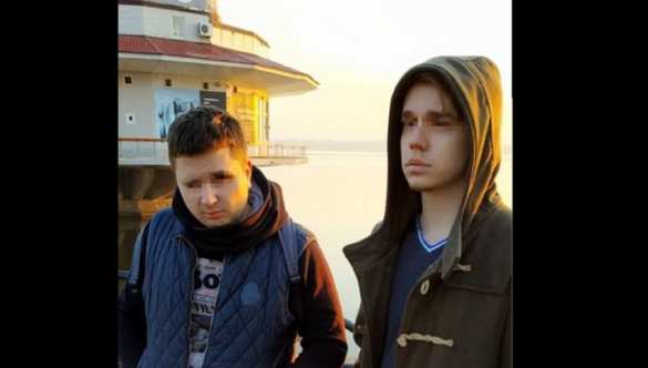 На Украине двое мужчин убили человека ради видео (ФОТО, ВИДЕО 18+) | Русская весна