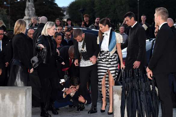 Фрик с Украины напал на Джастина Тимберлейка (ФОТО, ВИДЕО) | Русская весна