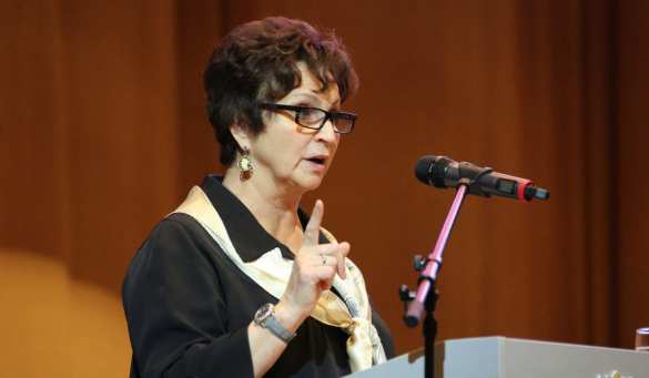 Все, кто недоволен прожиточным минимумом, должны вспомнить об ужасах и лишениях войны, — сенатор | Русская весна