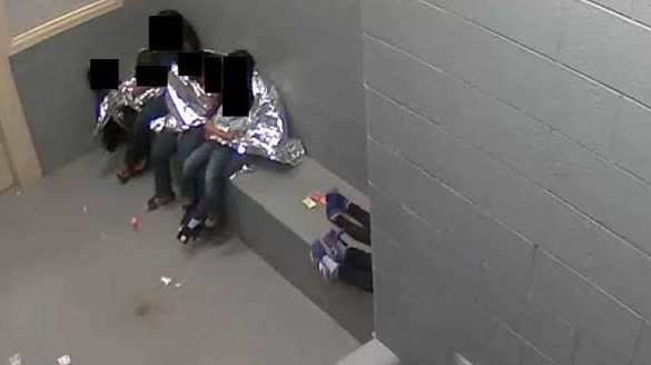 В США мигрантов держали в «холодильниках» без кроватей и туалетов (ФОТО) | Русская весна