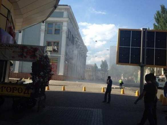 В донецком ЦУМе совершен теракт, задержан подозреваемый (фото/видео) | Русская весна