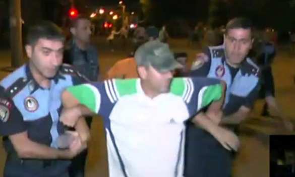 В Ереване полиция разогнала демонстрацию (ФОТО, ВИДЕО) | Русская весна