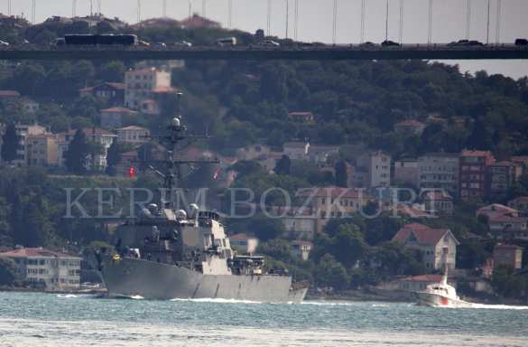 «Большой брат нас спасёт»: Кадры эсминца США, входящего в Чёрное море, взволновали украинские и турецкие соцсети (ФОТО, ВИДЕО) | Русская весна