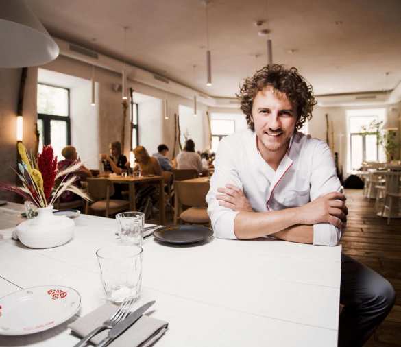 «Никаких котлет и советского подхода»: украинские реформаторы добрались до поваров | Русская весна