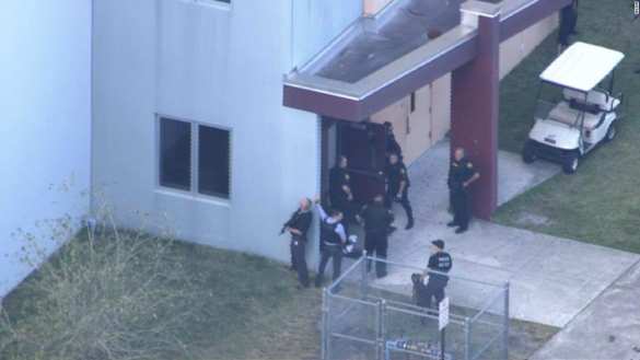 США: Стрельба в школе, более 20 раненых (ФОТО, ВИДЕО) | Русская весна