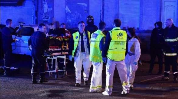 Во Франции неизвестный открыл огонь по прохожим, есть пострадавшие (+ФОТО) | Русская весна