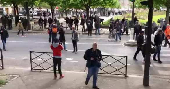 Несколько десятков полицейских пострадали в городах Франции во время беспорядков (ФОТО) | Русская весна