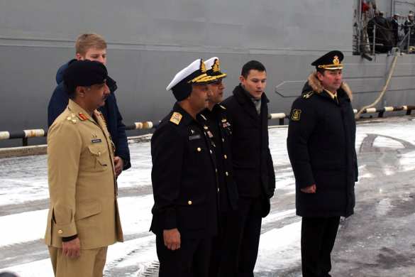 Торжественная встреча: фрегат ВМС Пакистана прибыл в Новороссийск (ФОТО, ВИДЕО) | Русская весна