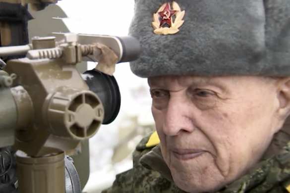 Цель поражена! — 94-летний ветеран Великой Отечественной пострелял из гаубицы (ФОТО, ВИДЕО) | Русская весна