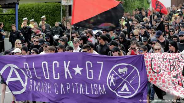 Демонстранты пытаются блокировать подъезды к замку Эльмау, где пройдет саммит G7 (+ФОТО) | Русская весна