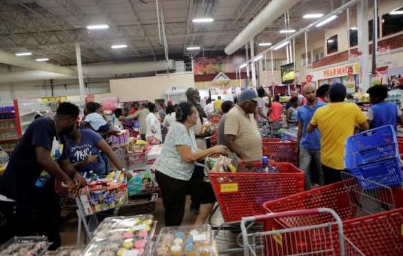 США эвакуируют людей с Гуантанамо (ФОТО) | Русская весна