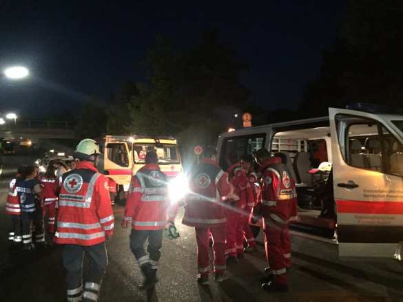 В Германии мужчина с топором напал на пассажиров поезда, ранен 21 человек (+ФОТО) | Русская весна