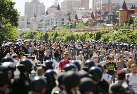 Парад извращенцев в Киеве был прекращен из-за столкновений с протестующими (+ВИДЕО, ФОТО) | Русская весна