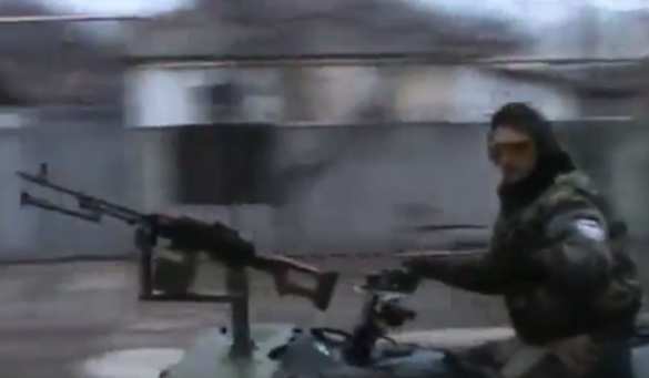 «Спарта» и «Сомали» — квадрациклы с пулеметами в боях за аэропорт (видео) | Русская весна