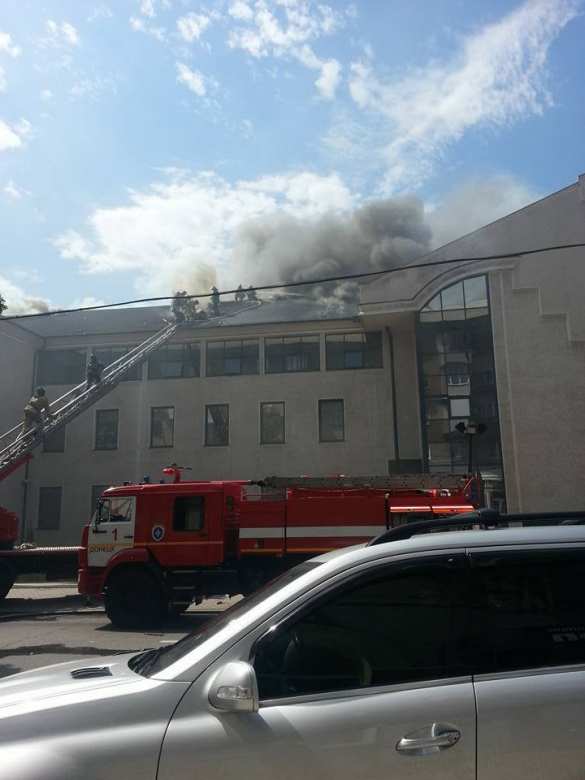 В центре Донецка крупный пожар (ФОТО, ВИДЕО) | Русская весна