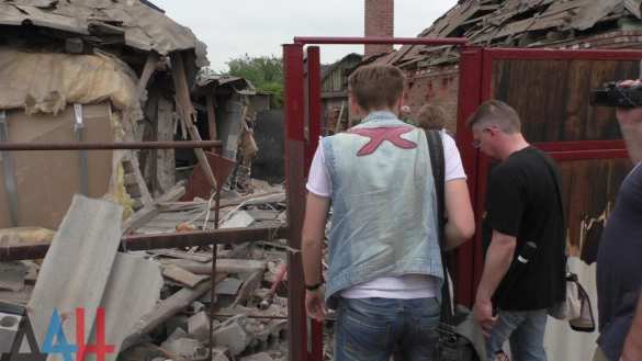 Последствия обстрела Горловки украинскими карателями (ФОТО) | Русская весна