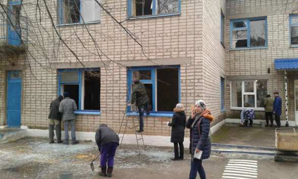 ВАЖНО: Горловка под огнём ВСУ, попадание в детсад (+ФОТО) | Русская весна