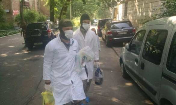 Кровь и файеры в поддержку убийц: в Киеве неонацисты устроили беспорядки у Генпрокуратуры (ФОТО, ВИДЕО) | Русская весна