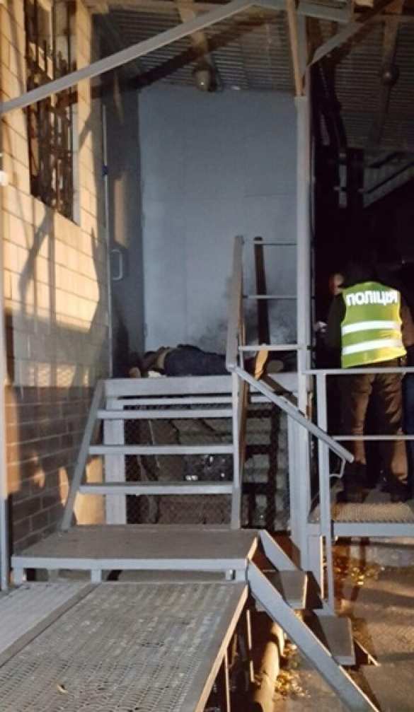 Типичная Украина: в Киеве «ВСУшник»-дезертир взорвал себя гранатой (ОБНОВЛЕНО, ФОТО+ВИДЕО) | Русская весна