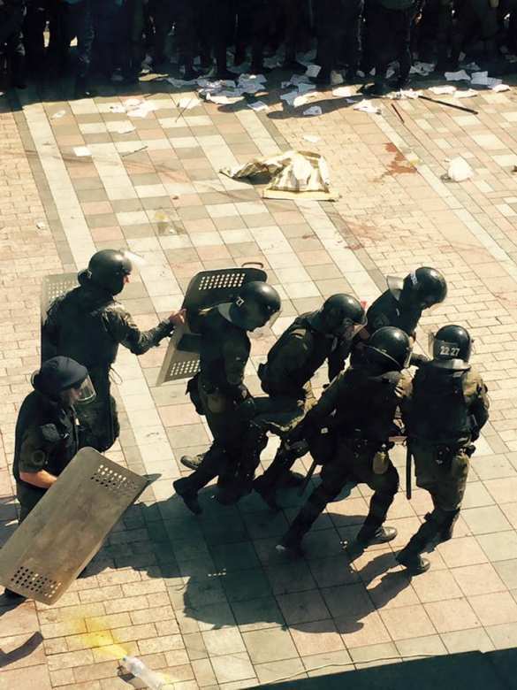 Под Верховной Радой в Киеве была взорвана боевая граната (+ФОТО) | Русская весна