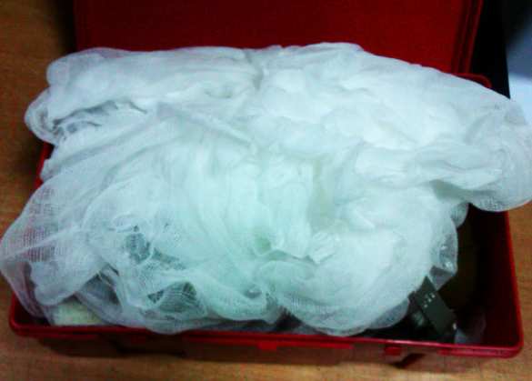 Гостинцы домой: украинский военный пытался отправить 8 боевых гранат в посылке (ФОТО) | Русская весна