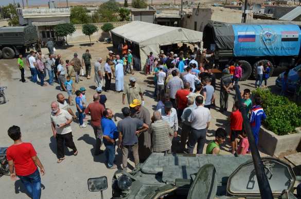 Сирия: Конвой Минобороны РФ был неожиданно встречен красивыми девушками, лезгинкой и баянистом — репортаж РВ (ФОТО, ВИДЕО) | Русская весна