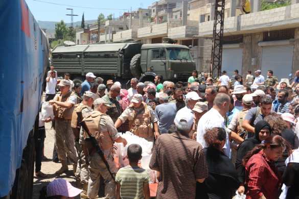 Трогательные кадры: Российские военные и сирийские дети в провинции Хомс (ФОТО) | Русская весна