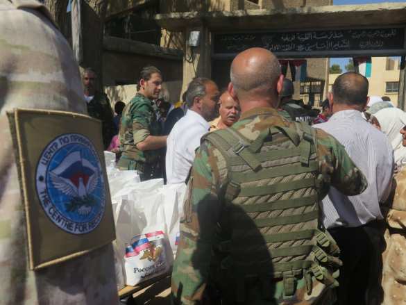 Несущие жизнь: «Руси, руси!» — сирийские дети встречают российский военный конвой (ФОТО) | Русская весна