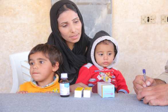 Впервые: Конвой Минобороны прибыл в подконтрольный боевикам анклав в Хомсе (ФОТО) | Русская весна