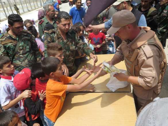 Спецоперация ВС России в Дамаске: в селение, окруженное 2000-ми боевиков, доставлена помощь — эксклюзив «Русской Весны» (ФОТО) | Русская весна