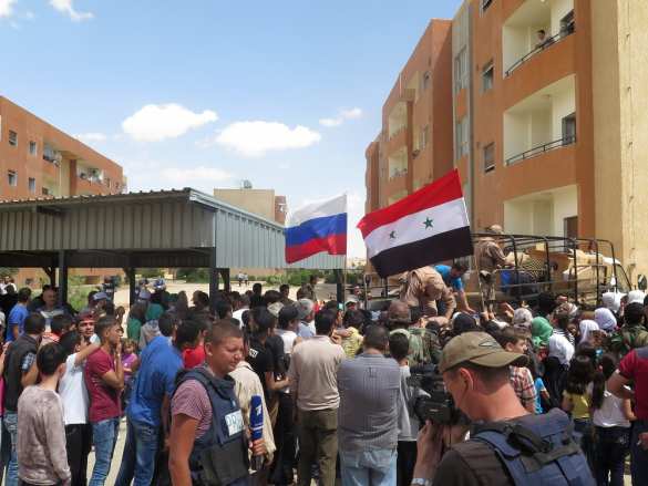 Спецоперация ВС России в Дамаске: в селение, окруженное 2000-ми боевиков, доставлена помощь — эксклюзив «Русской Весны» (ФОТО) | Русская весна