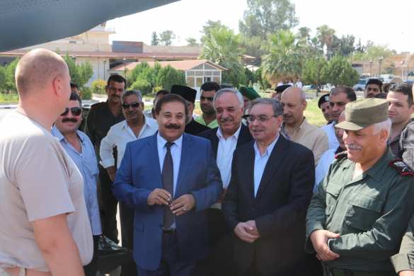 Российские военные впервые прибыли в курдский анклав Камышлы с грузом помощи (+ФОТО) | Русская весна