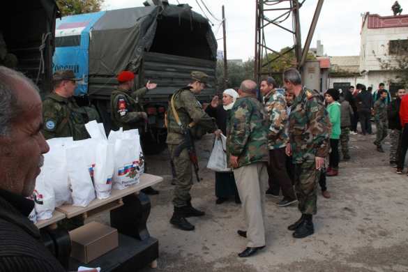 Сирия: Жители отбросили боевиков от города и радостно встретили российских военных (ФОТО) | Русская весна