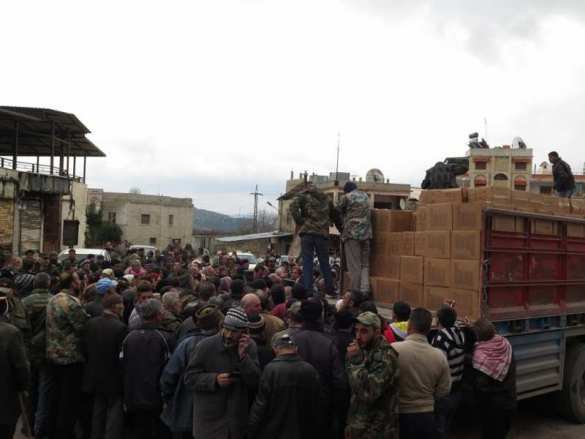 Гуманитарная операция в освобожденном от боевиков Кесабе: радость жителей, флаги России и САР, портреты Путина и Асада (+ВИДЕО, ФОТО) | Русская весна