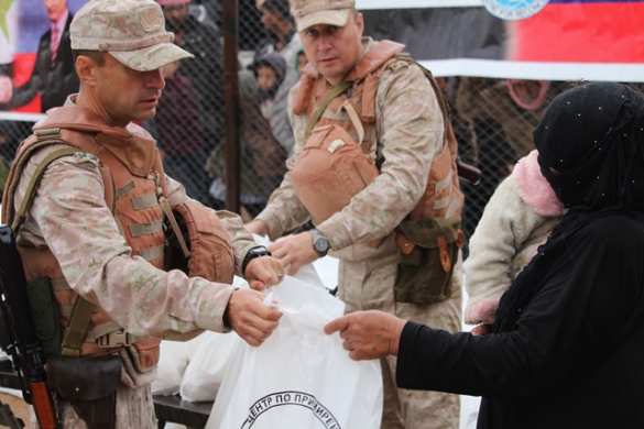 «Русские, русские!» — сирийцы радостно встречают российских военных (ФОТО) | Русская весна