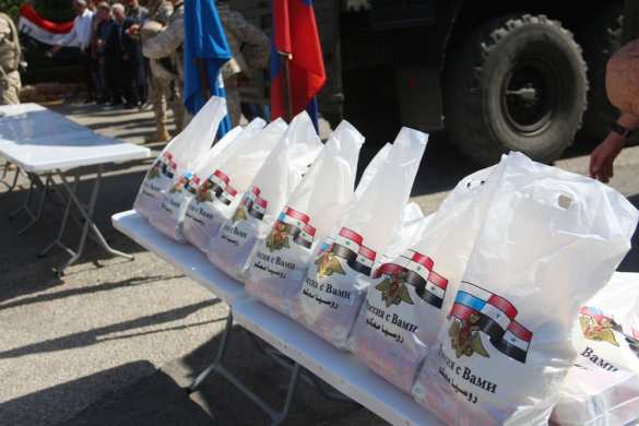 «Спасибо, Россия!» — арабские детишки устроили трогательную встречу российским военным (ФОТО) | Русская весна