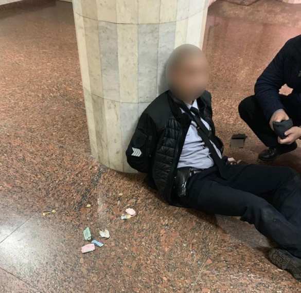 В Харькове полицейский открыл стрельбу в метро (+ВИДЕО, ФОТО) | Русская весна