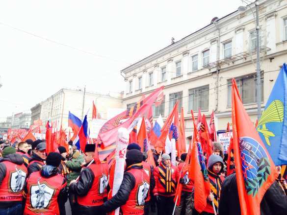 Колонны Антимайдана в центре Москвы готовятся к движению, которое начнется после 13:00 (ФОТО) | Русская весна