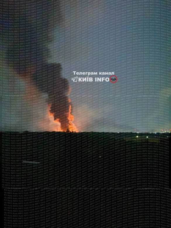 Киев в огне: 25 ракет за 30 минут, пылают склады и объекты энергетики (ФОТО) | Русская весна