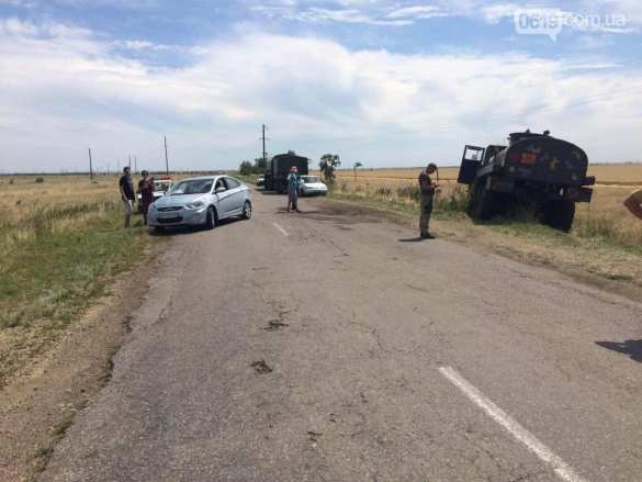 На Украине дама на Hyundai «подрезала» колонну военной техники (ФОТО) | Русская весна
