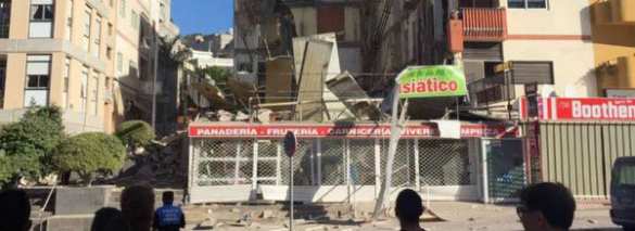 На острове Тенерифе обрушился жилой дом, есть пострадавшие (ФОТО) | Русская весна