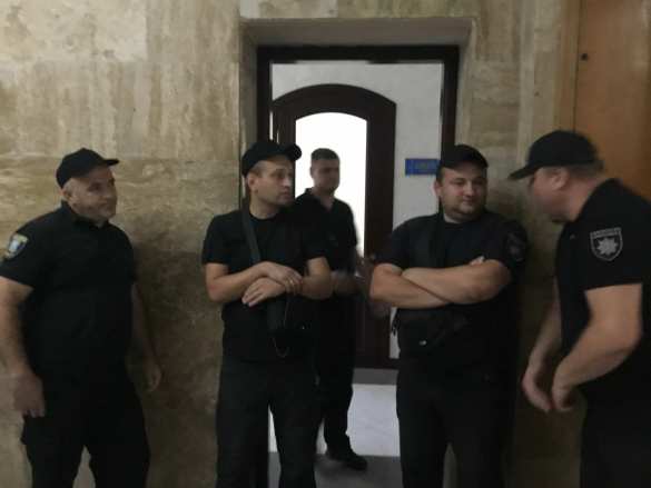 Полиция жестоко избила студентов в киевском университете (ФОТО) | Русская весна