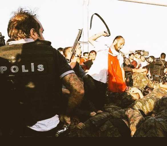 Сторонники Эрдогана публично выпороли сдавшихся мятежников (ФОТО) | Русская весна