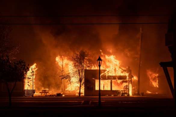 Апокалипсис в Калифорнии: люди сгорают заживо (ФОТО, ВИДЕО) | Русская весна