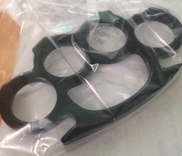 День Победы в Днепропетровске: задержаны 8 человек с оружием (ФОТО) | Русская весна