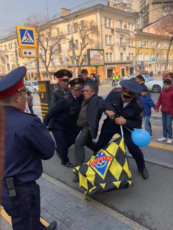 Что на самом деле стоит за переименованием Астаны — мнение (ФОТО) | Русская весна
